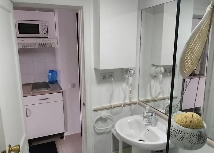 Buena Pace - Lovely In Apartment *